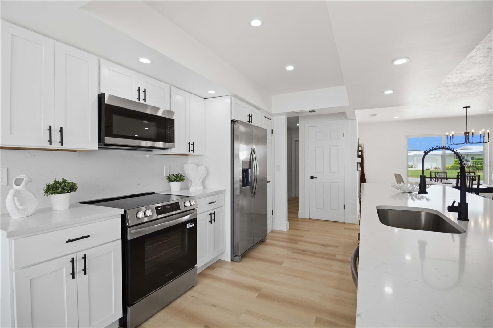 VILLAGE GREEN CLUB ESTATES - Residential