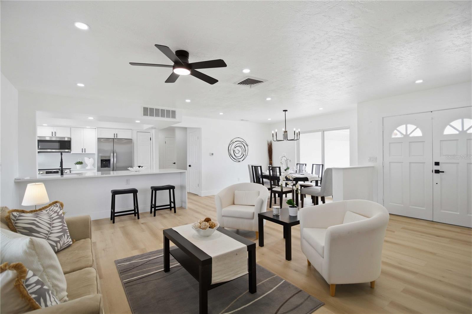 VILLAGE GREEN CLUB ESTATES - Residential