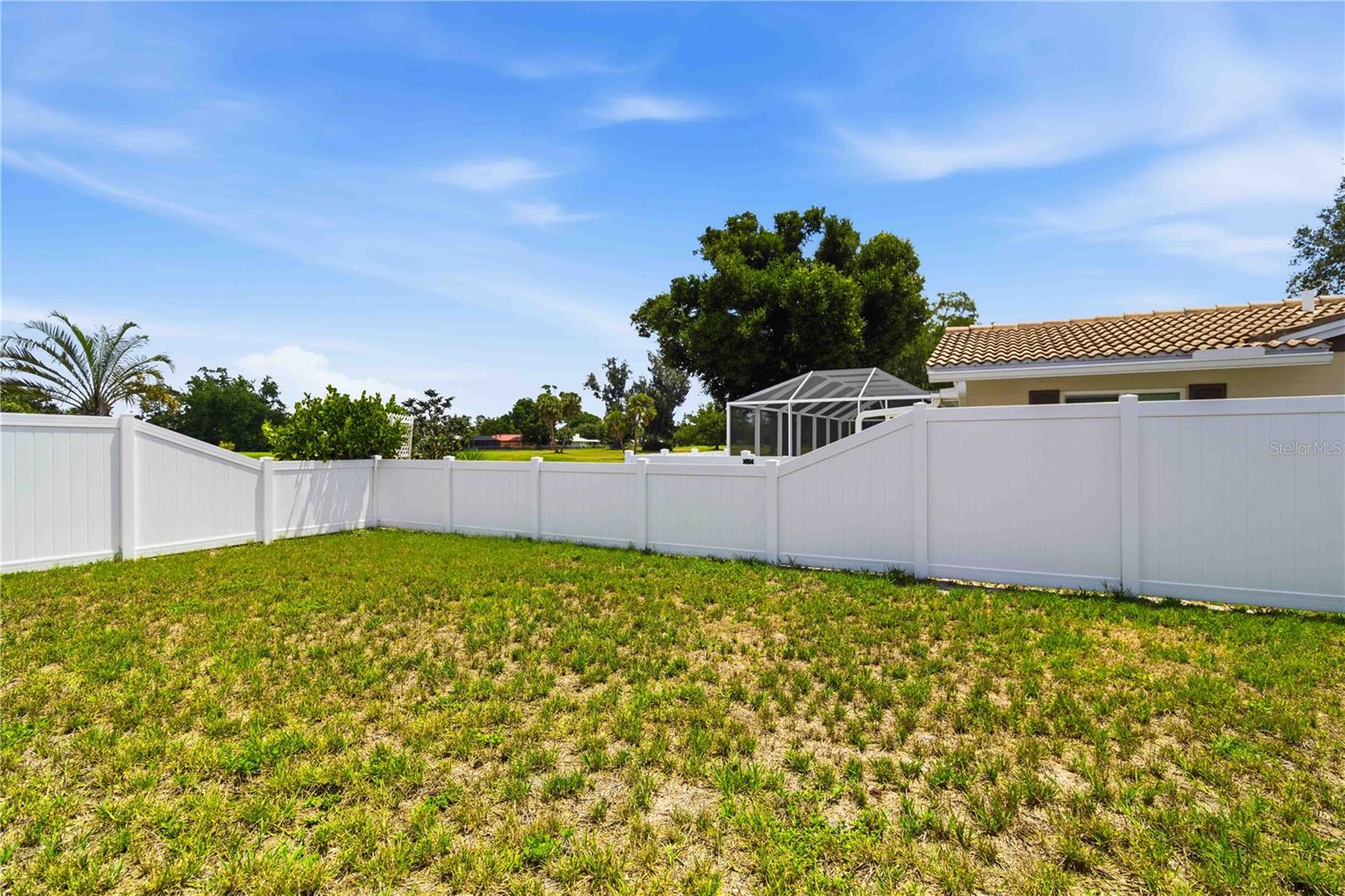 VILLAGE GREEN CLUB ESTATES - Residential