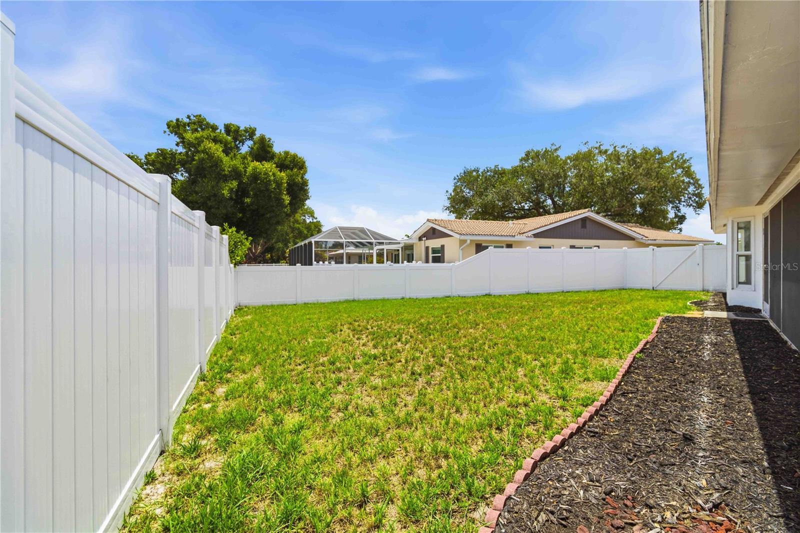 VILLAGE GREEN CLUB ESTATES - Residential