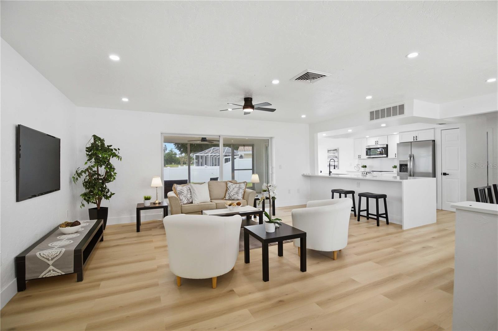 VILLAGE GREEN CLUB ESTATES - Residential