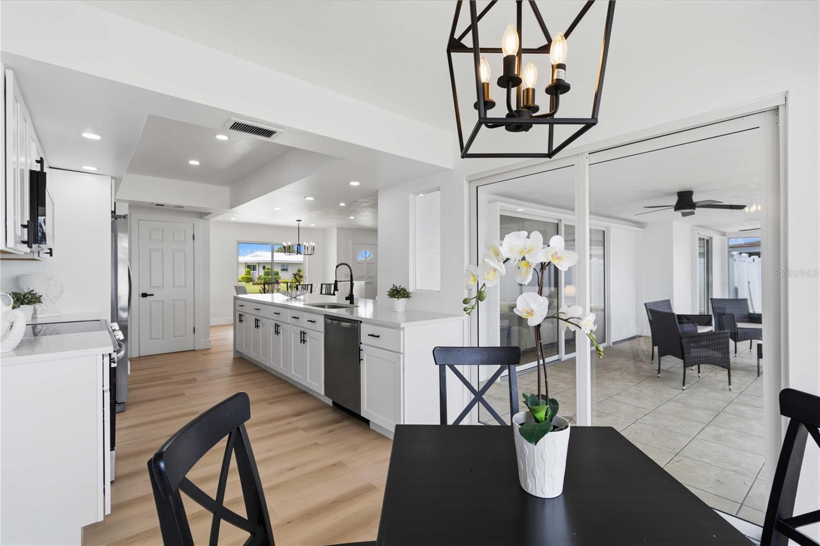 VILLAGE GREEN CLUB ESTATES - Residential