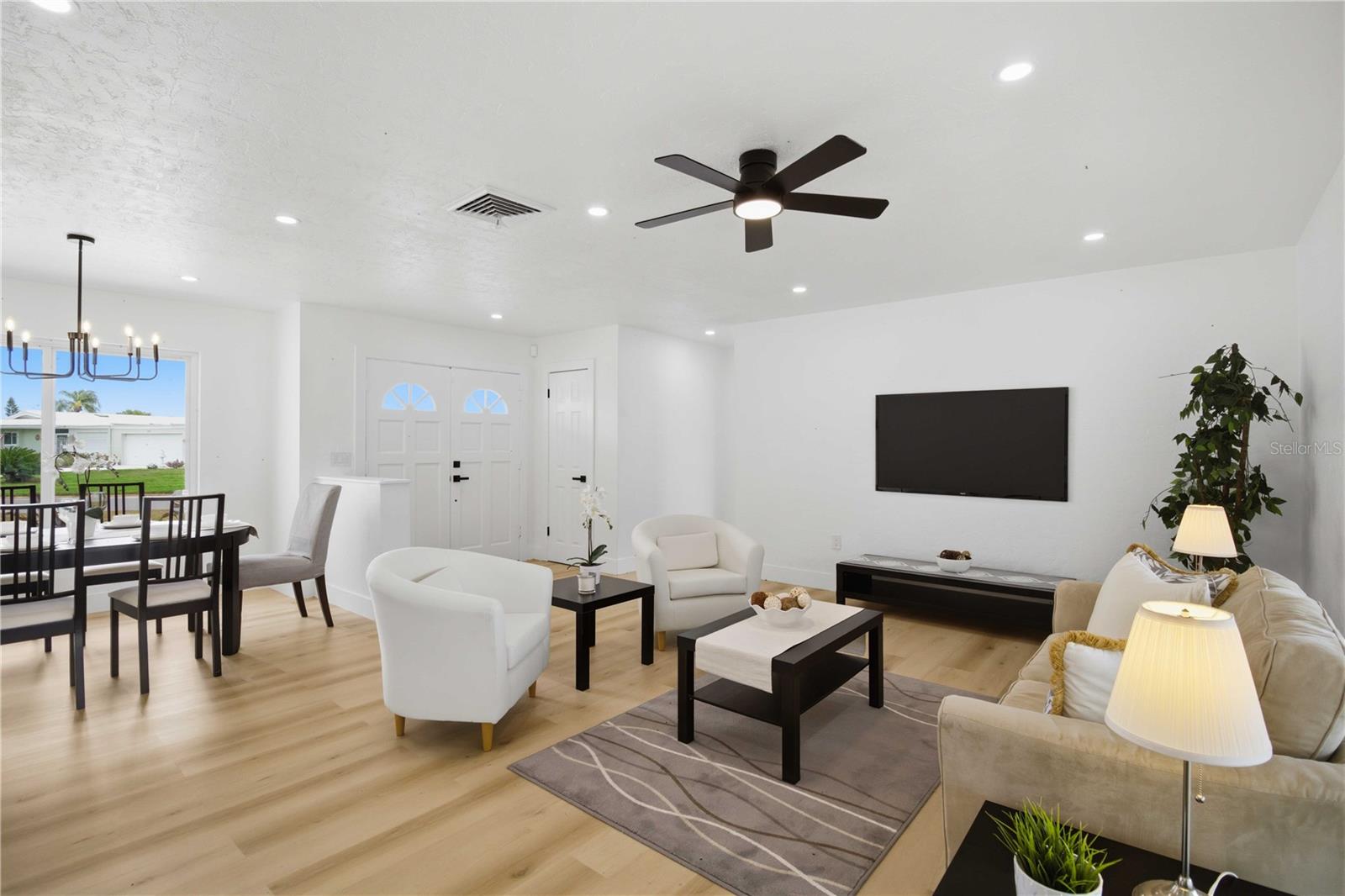 VILLAGE GREEN CLUB ESTATES - Residential