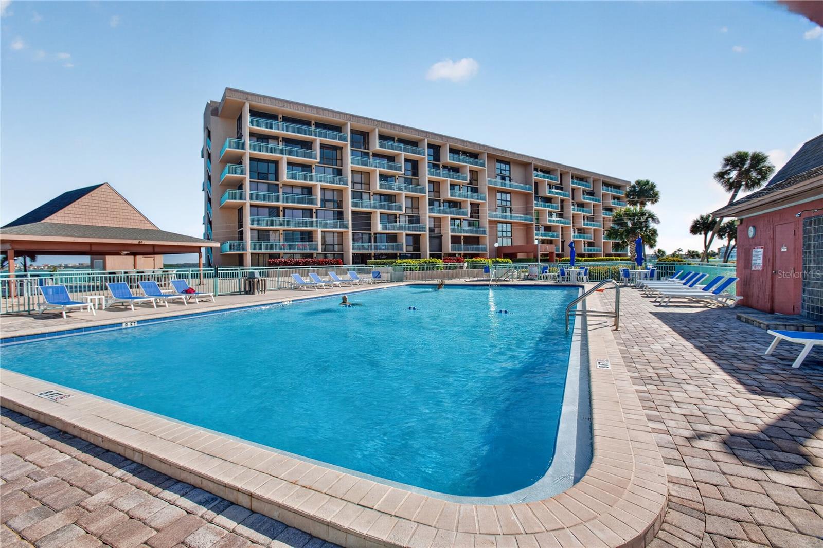 KEY CAPRI CONDO - Residential