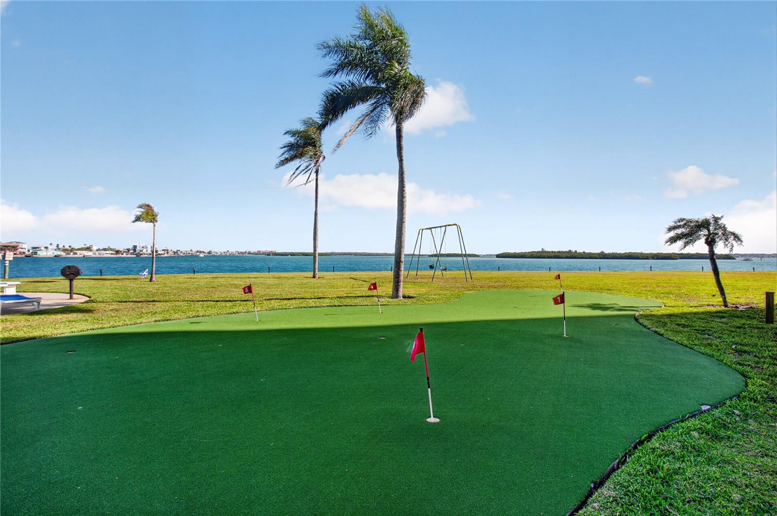 KEY CAPRI CONDO - Residential