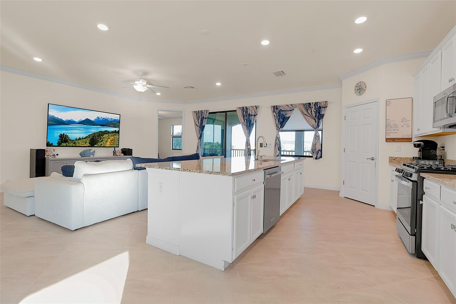 COACH HOMES III AT LAKEWOOD NTL PH 15 - Residential