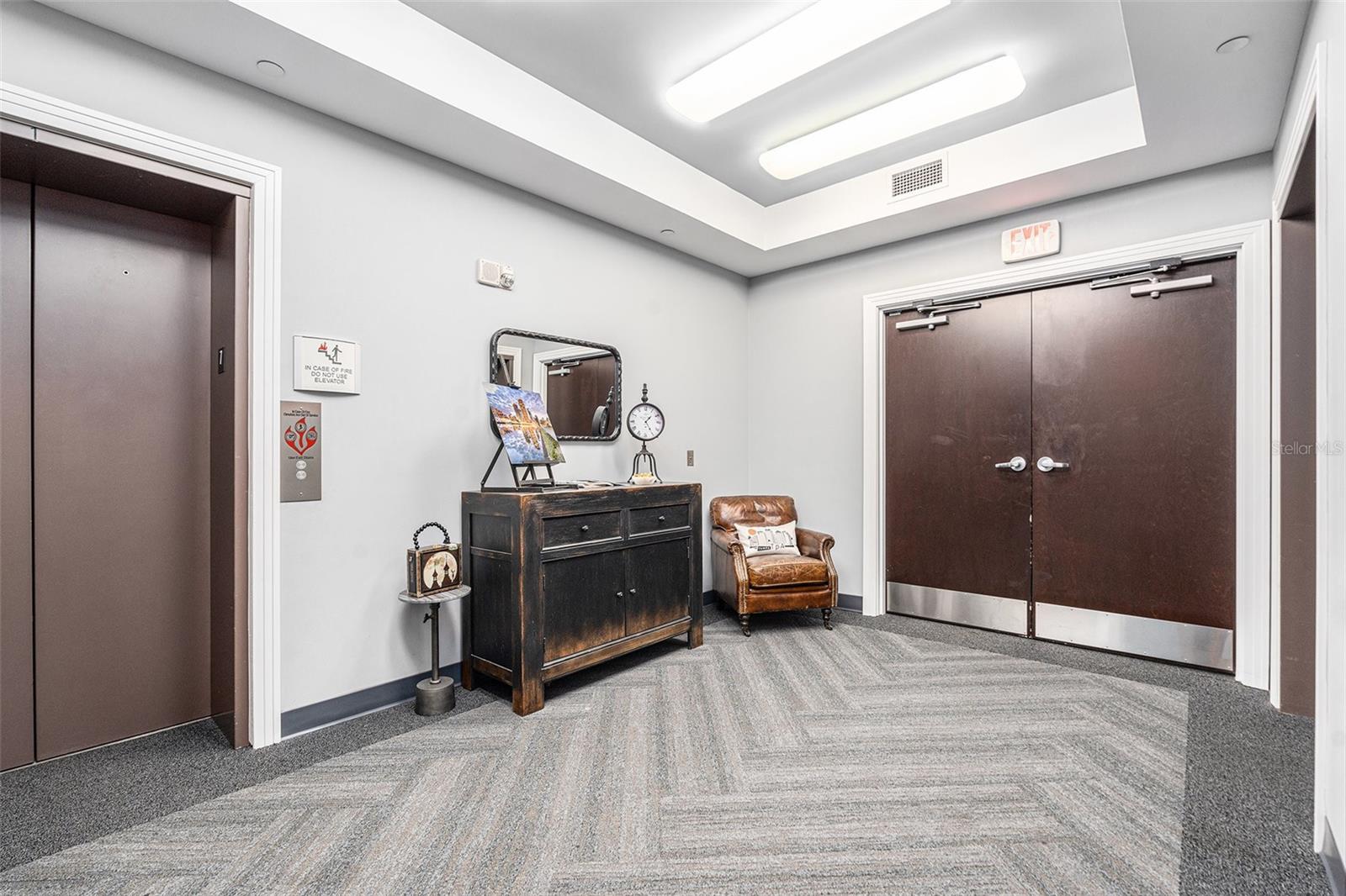 TOWERS OF CHANNELSIDE CONDOMIN - Residential