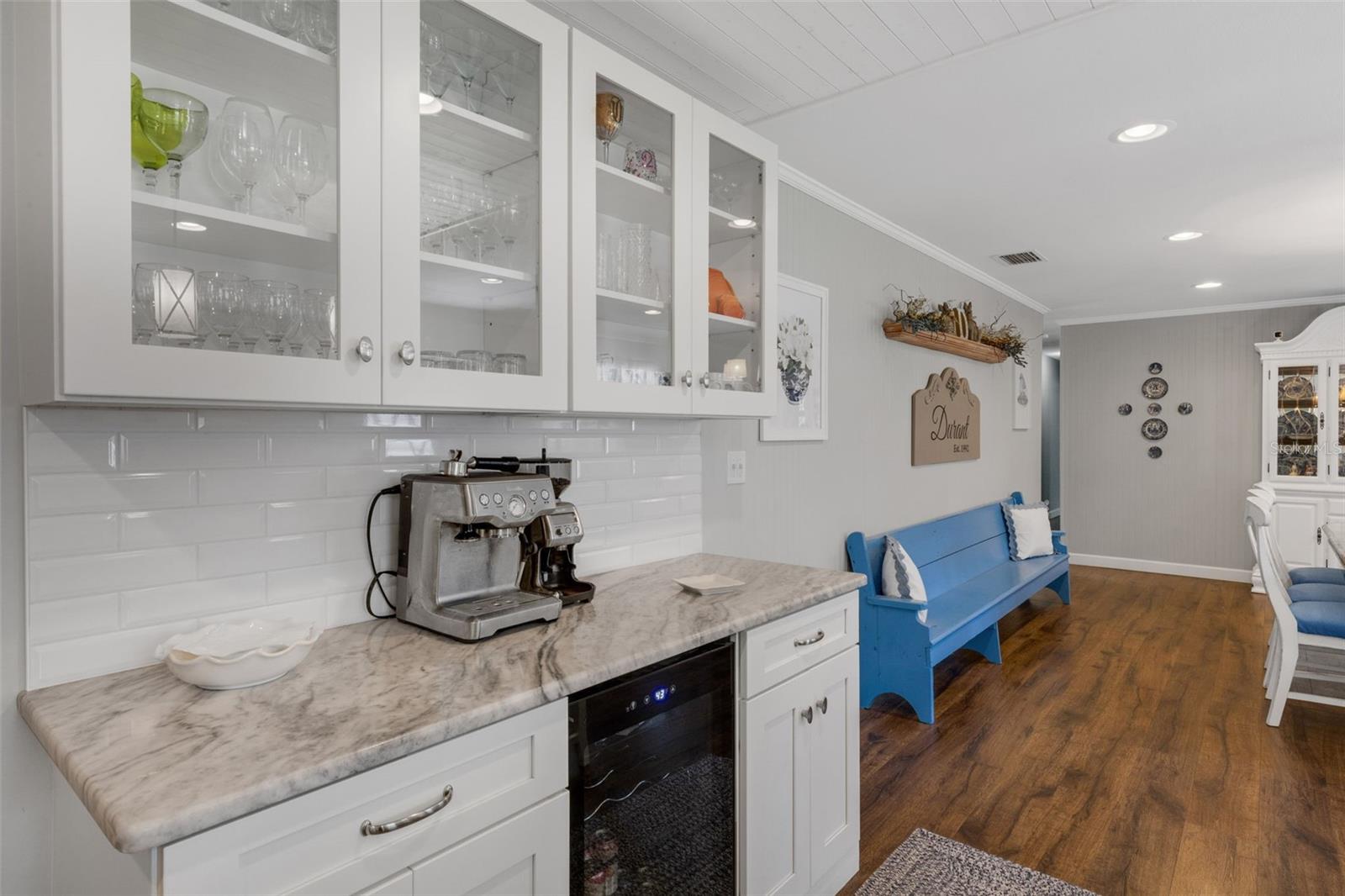 LAKE HOLLINGSWORTH ESTATES - Residential