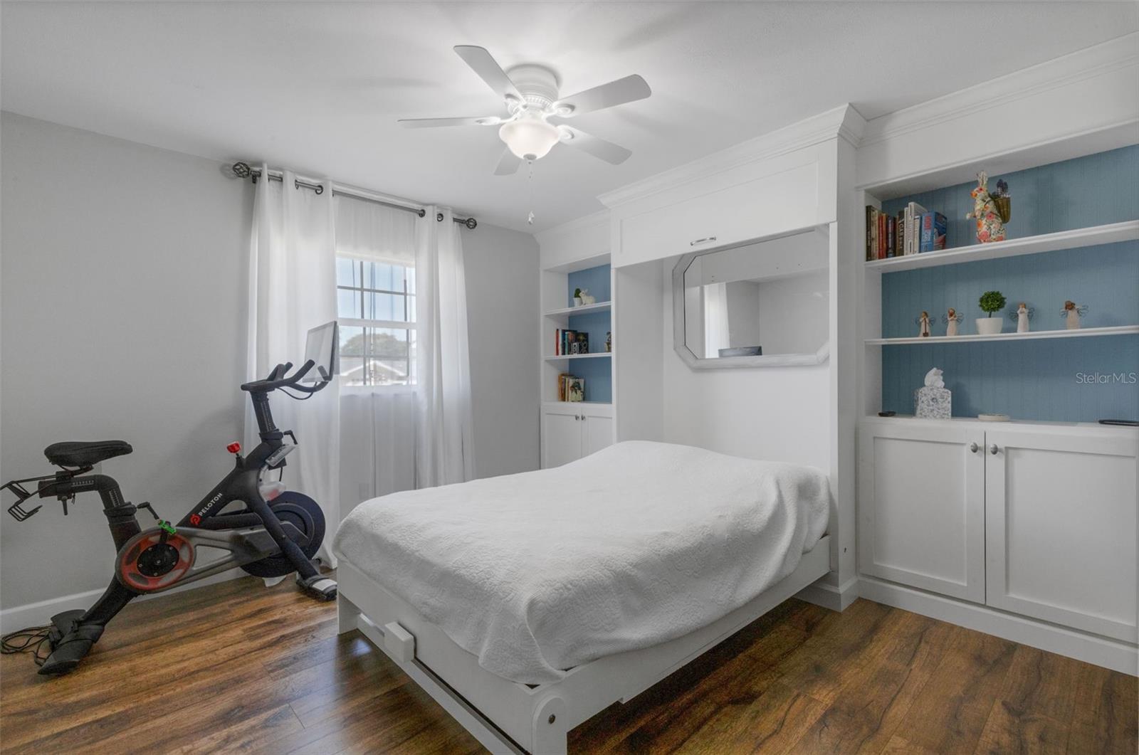 LAKE HOLLINGSWORTH ESTATES - Residential