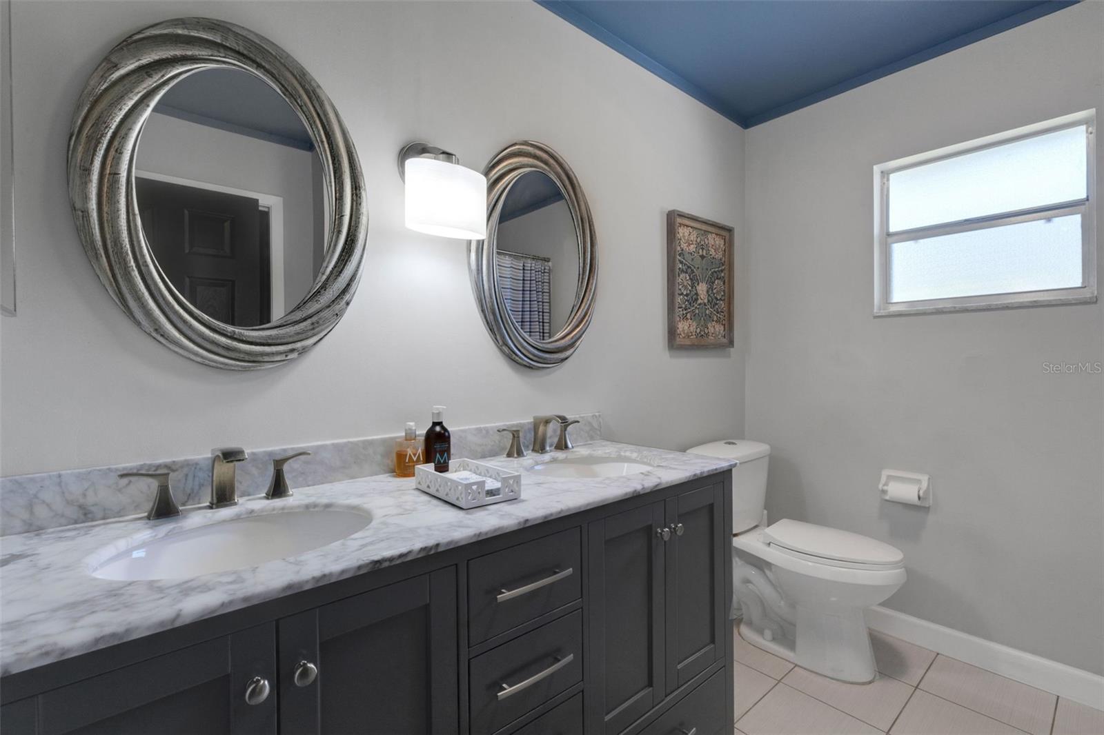 LAKE HOLLINGSWORTH ESTATES - Residential