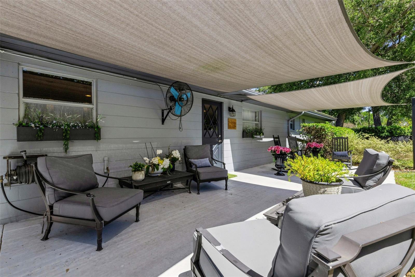 LAKE HOLLINGSWORTH ESTATES - Residential