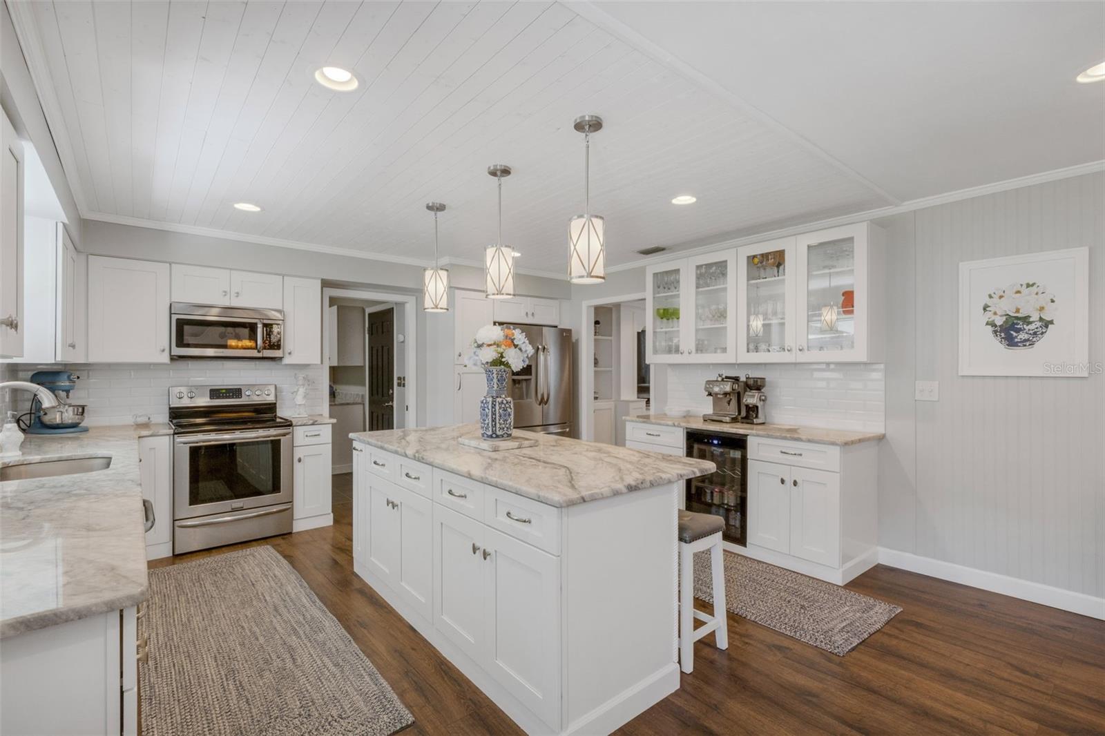 LAKE HOLLINGSWORTH ESTATES - Residential