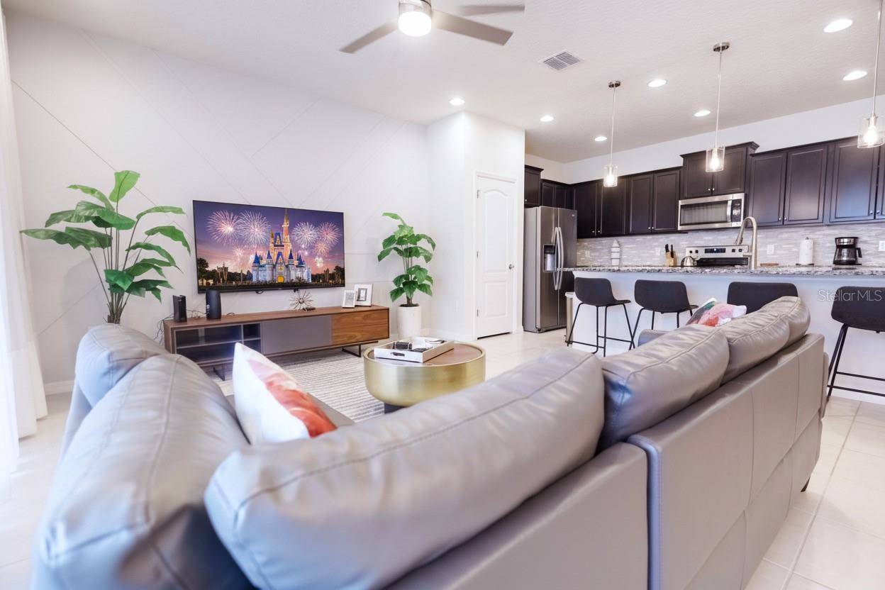 WINDSOR AT WESTSIDE PH 3 - Residential