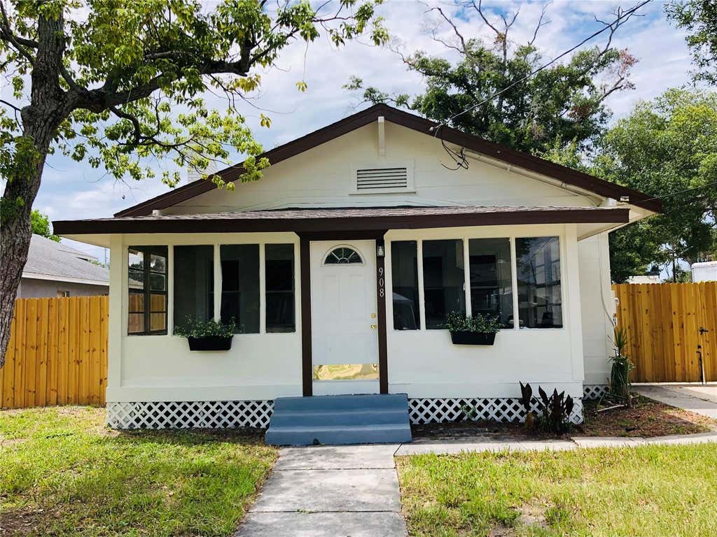 Photo of 908 Vine Avenue, Clearwater, FL 33755 (MLS # TB8540434)