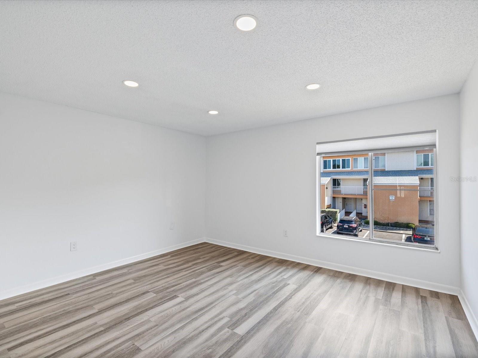 PINE RUSH VILLAS CONDO - Residential