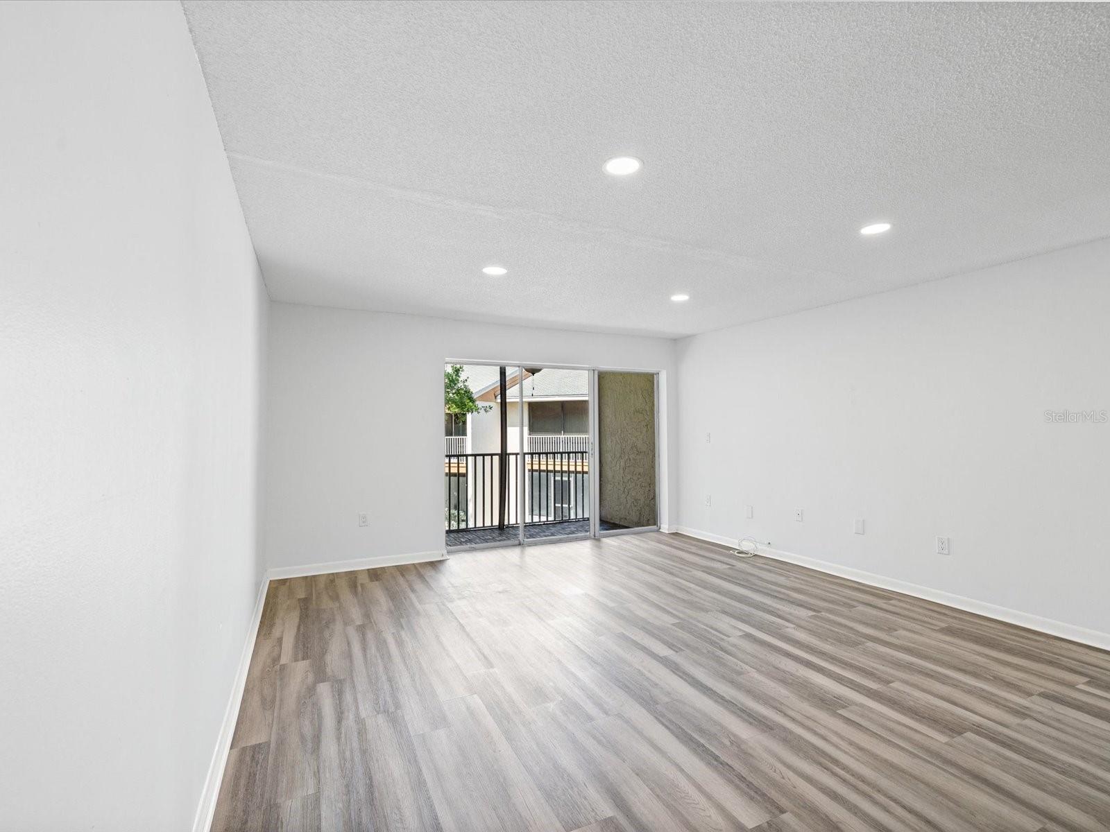 PINE RUSH VILLAS CONDO - Residential