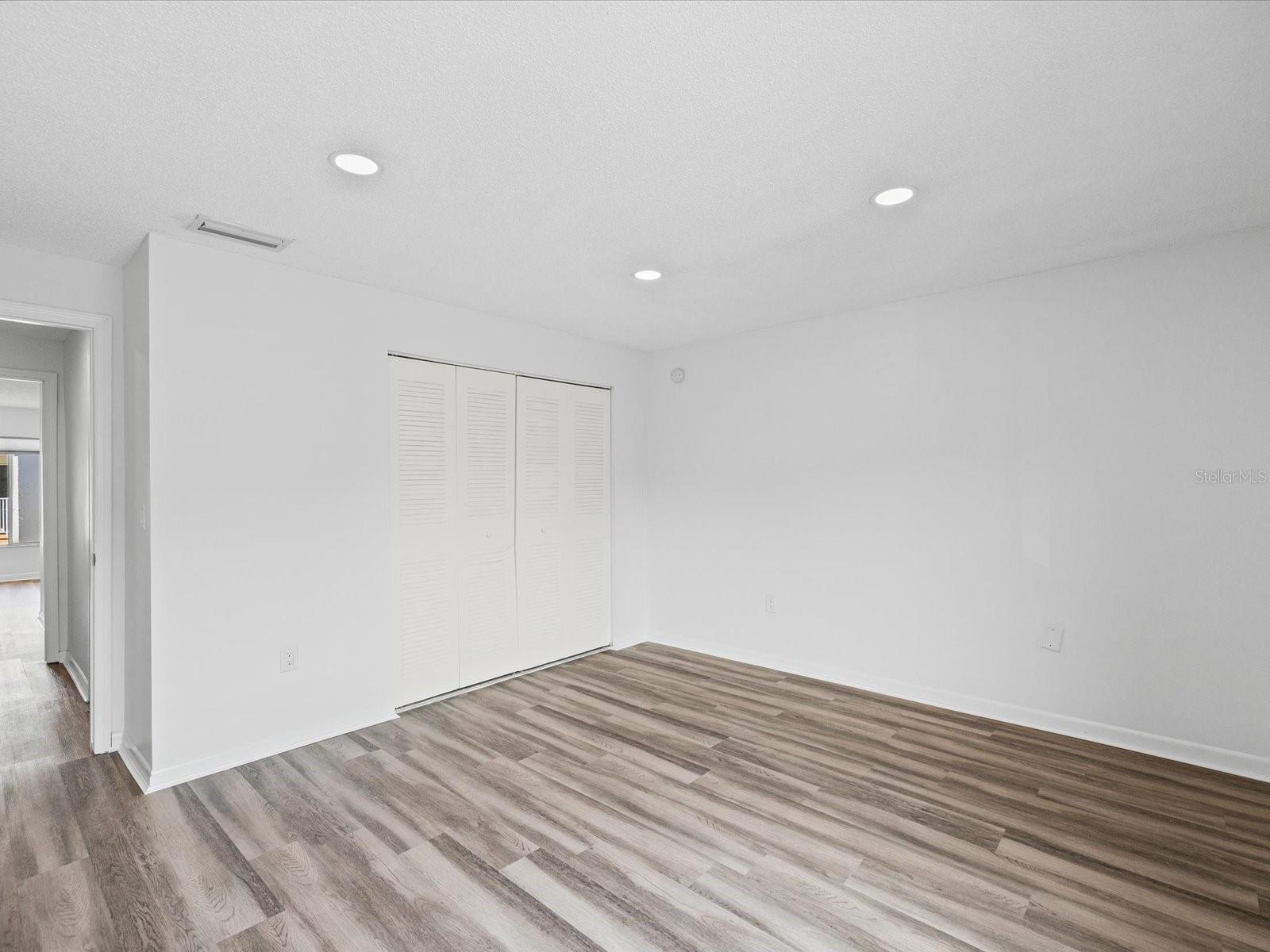 PINE RUSH VILLAS CONDO - Residential