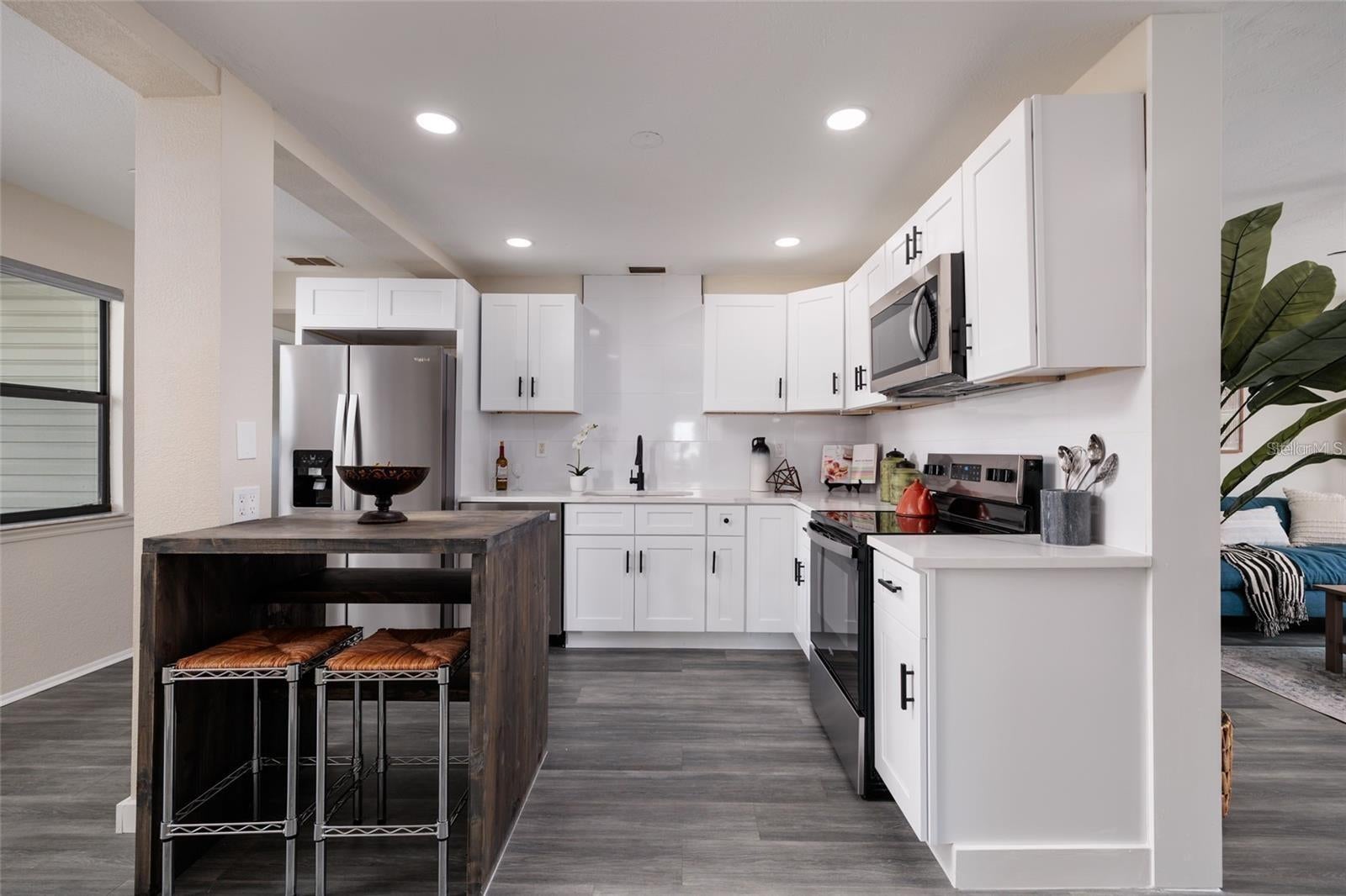 7500 15TH STREET N