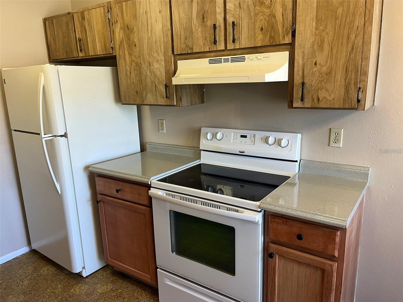 ORANGE RIVER ESTATES UNIT II B - Residential Lease