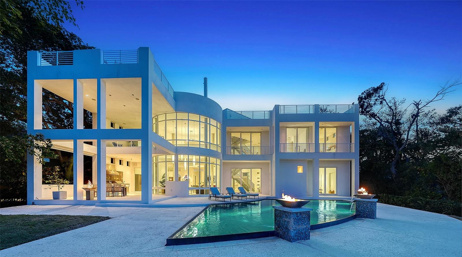 COCOANUT BAYOU - Residential
