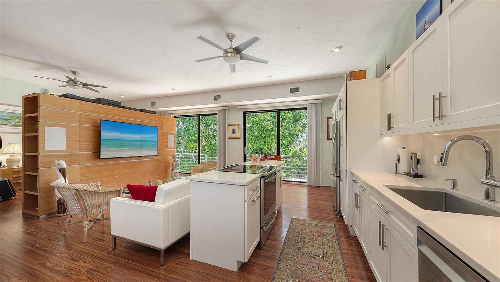 COCOANUT BAYOU - Residential
