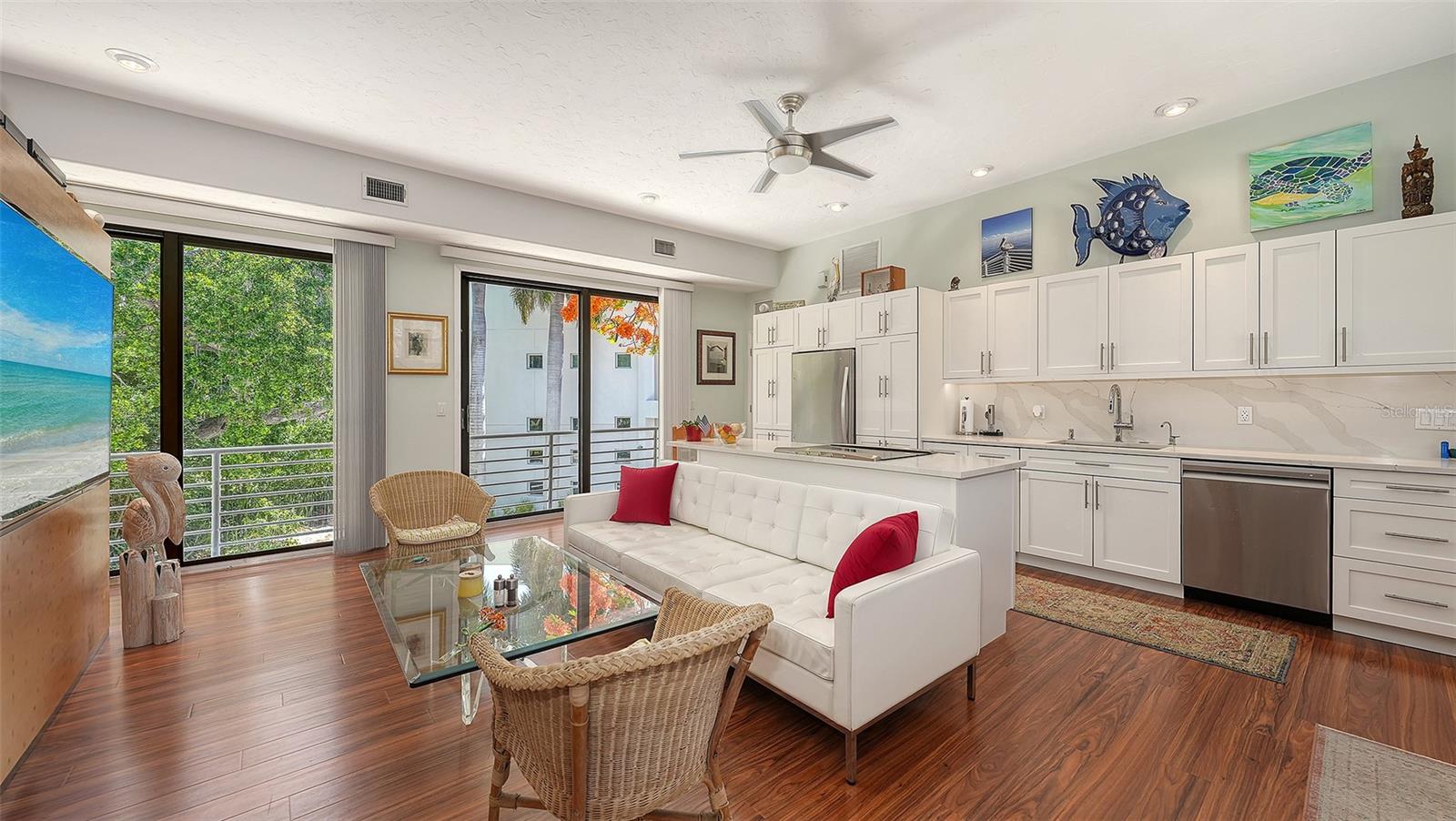 COCOANUT BAYOU - Residential