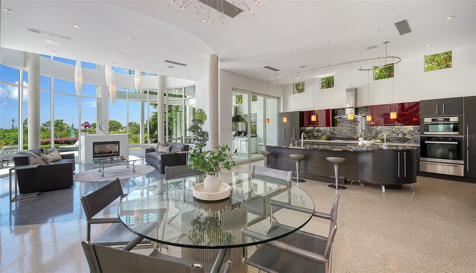 COCOANUT BAYOU - Residential