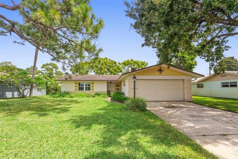 Photo of 1305 Sunland Road, Daytona Beach, FL 32114 (MLS # V4944647) Photo of 1305 Sunland Road, Daytona Beach, FL 32114 (MLS # V4944647)