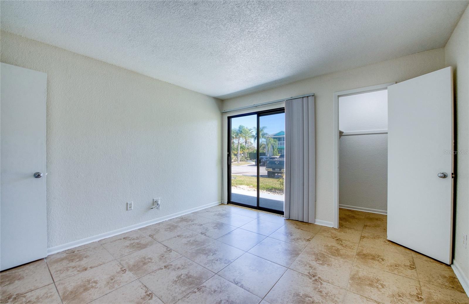 HARBOR CLUB CONDO - Residential