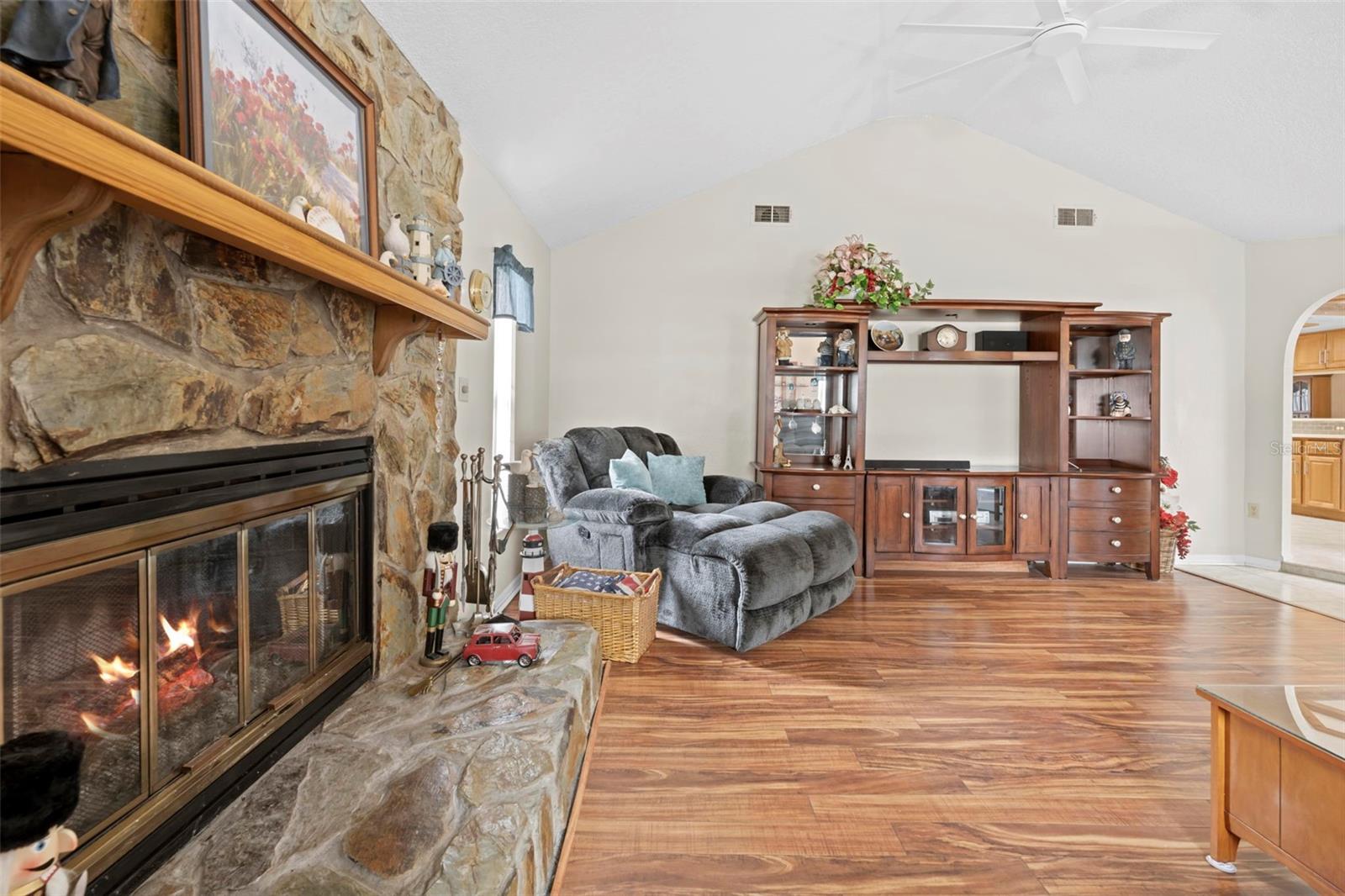 SPRING HILL - Residential