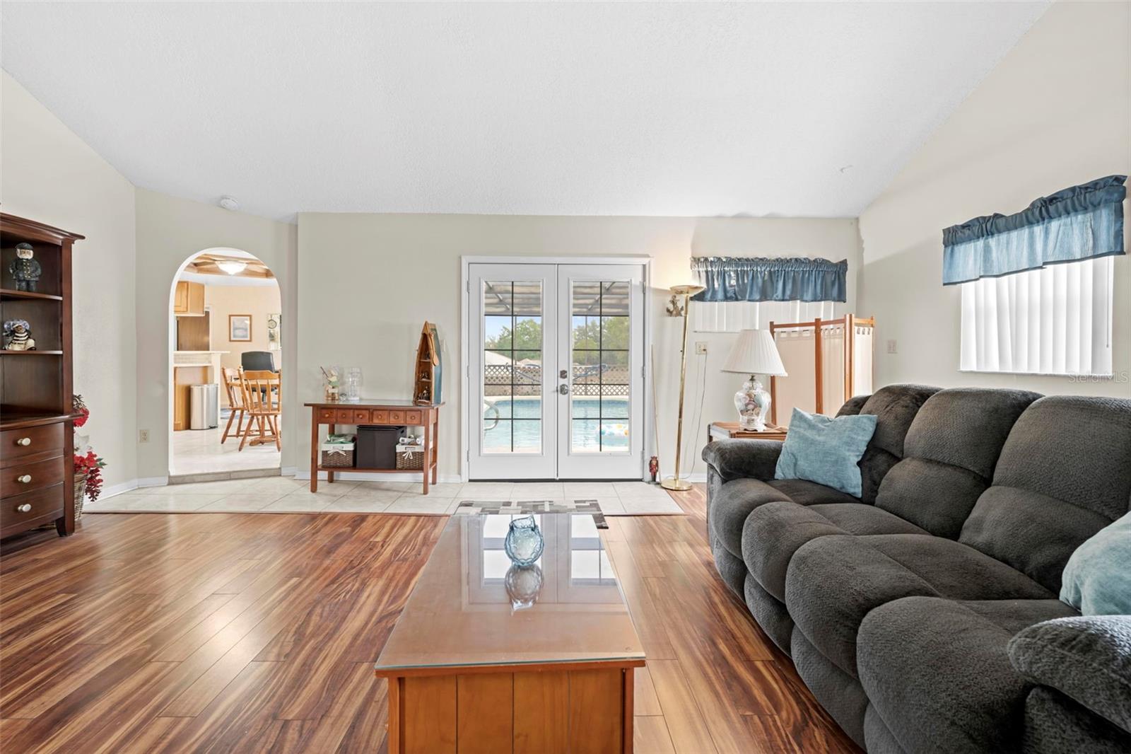 SPRING HILL - Residential