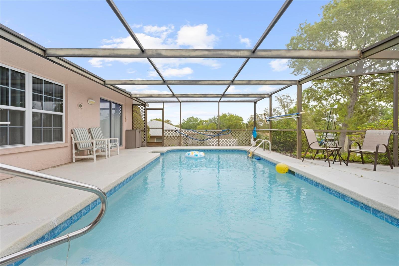 SPRING HILL - Residential