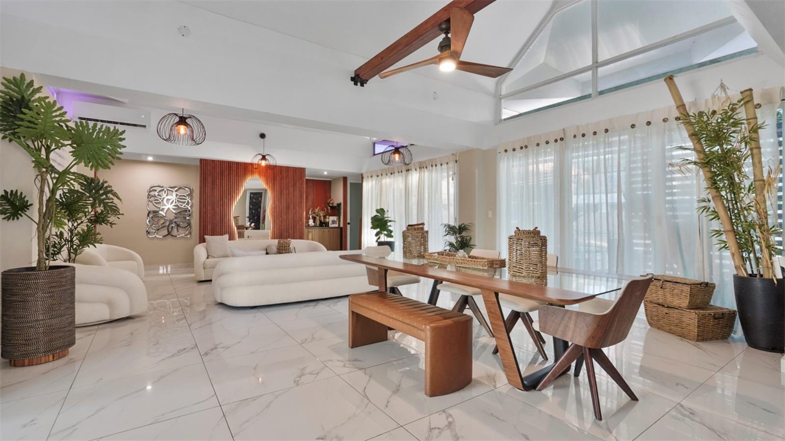 G-6 LOMBARDIA STREET