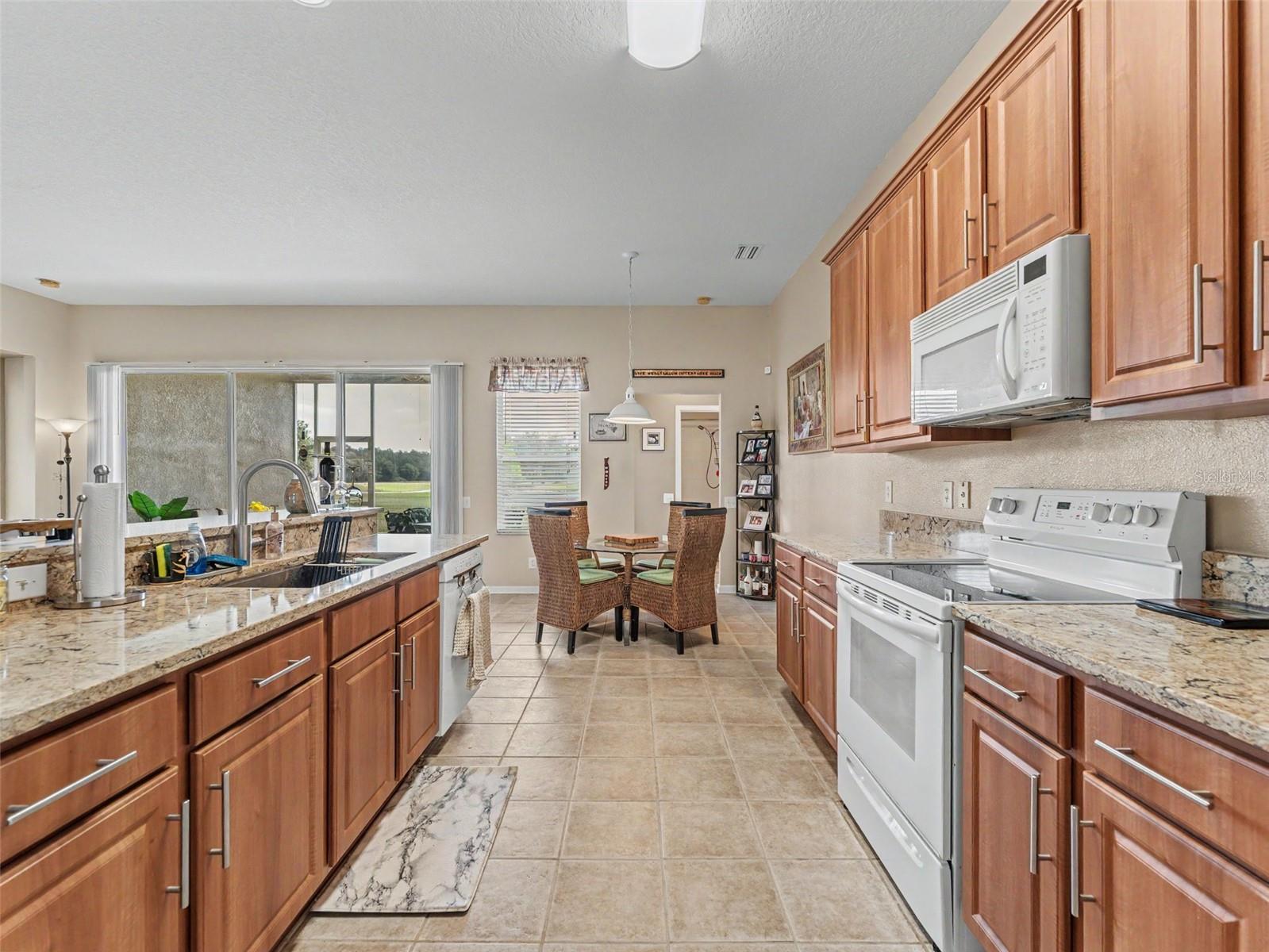 LEXINGTON OAKS VILLAGES - Residential