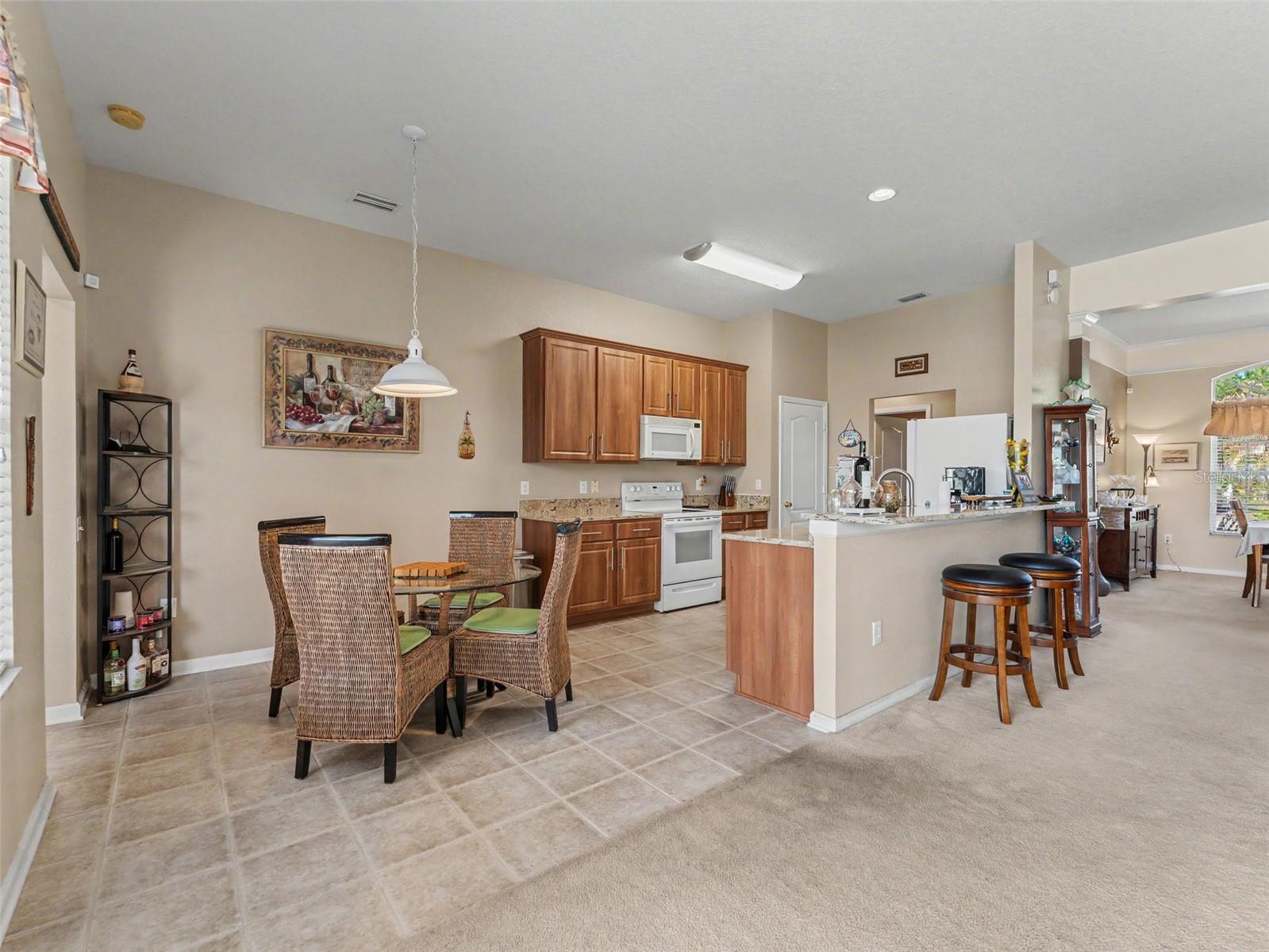 LEXINGTON OAKS VILLAGES - Residential