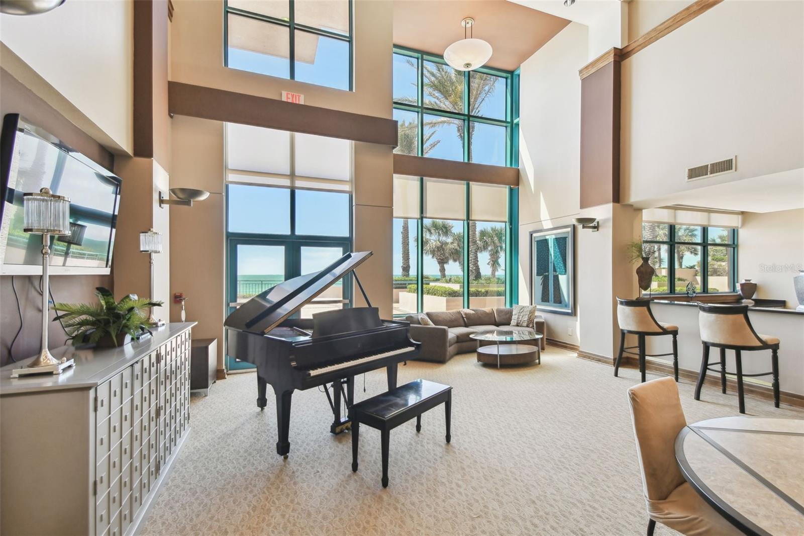 ULTIMAR THREE CONDO - Residential