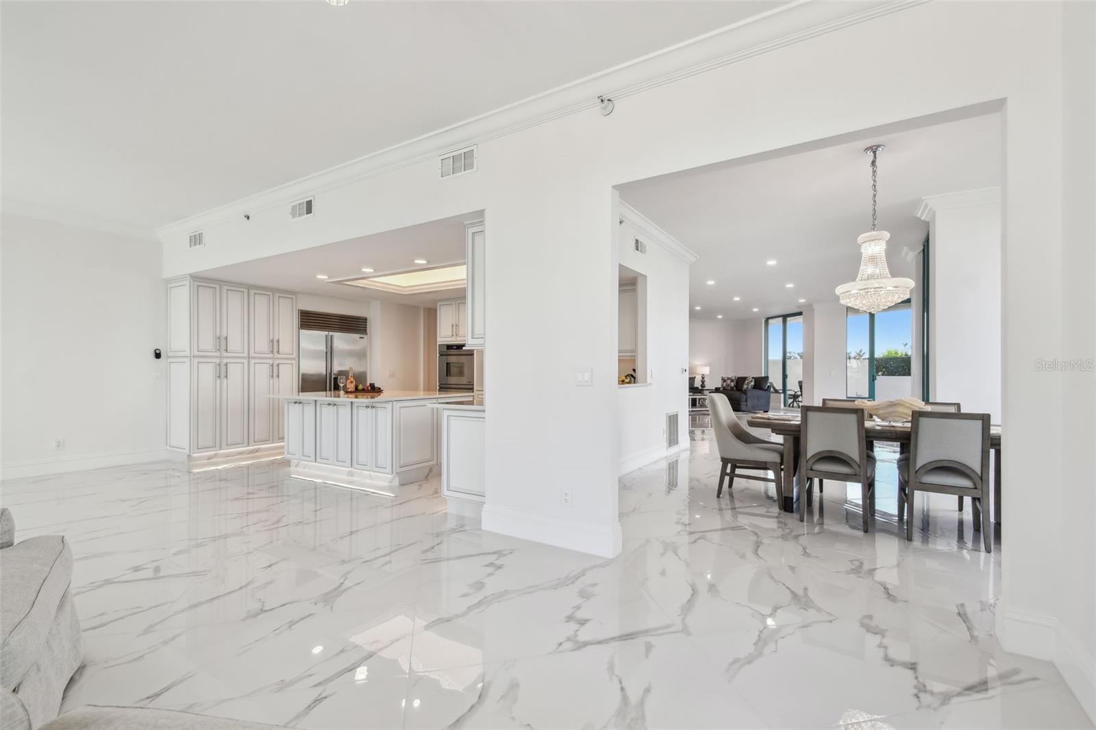 ULTIMAR THREE CONDO - Residential