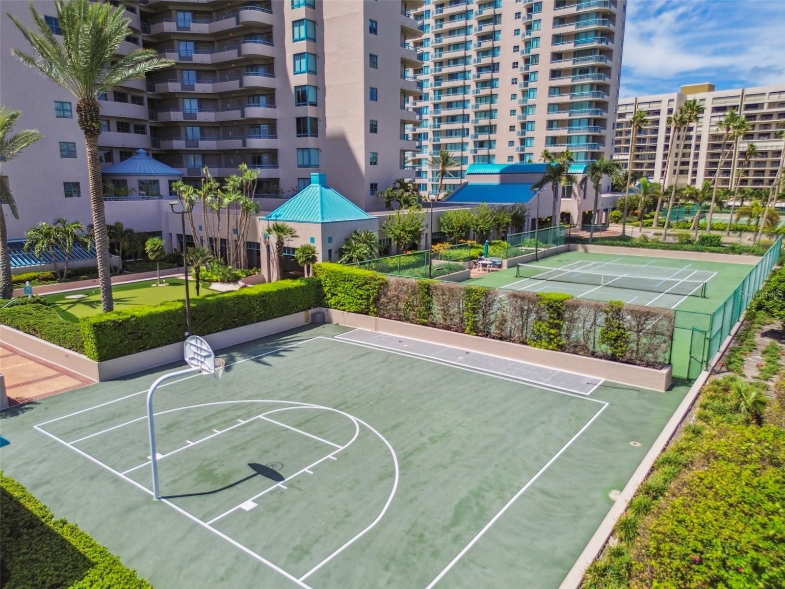 ULTIMAR THREE CONDO - Residential