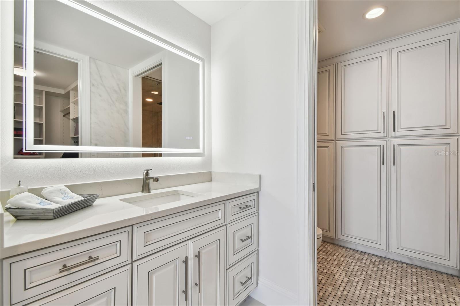 ULTIMAR THREE CONDO - Residential