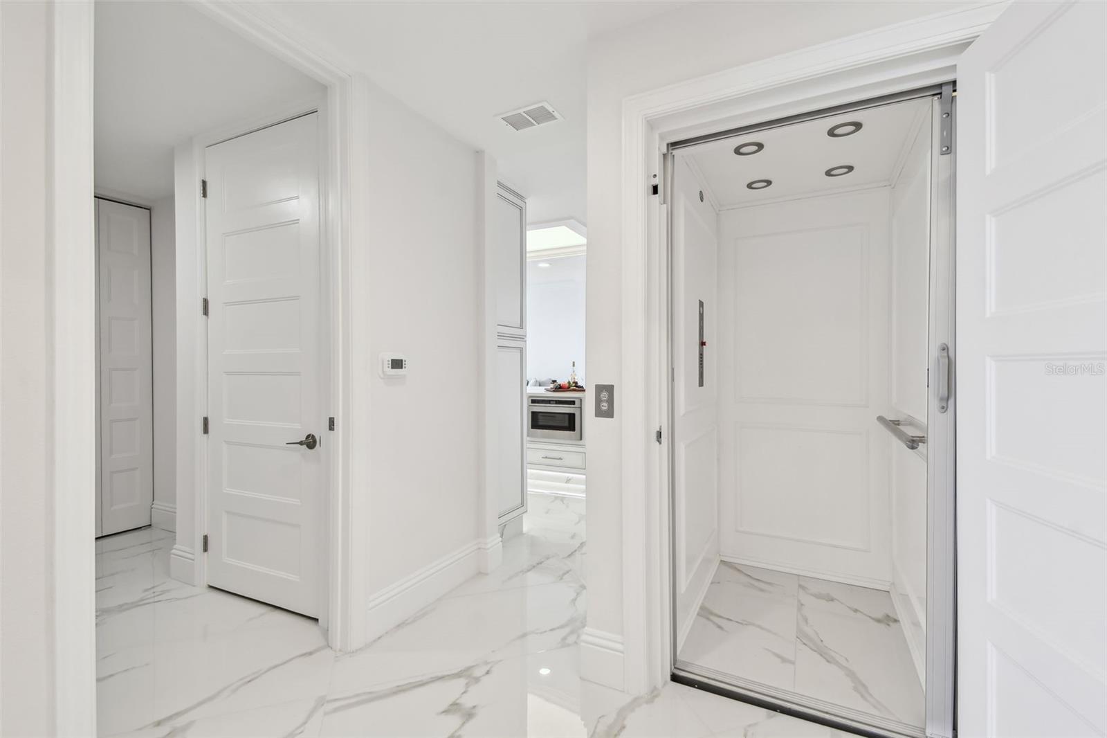 ULTIMAR THREE CONDO - Residential