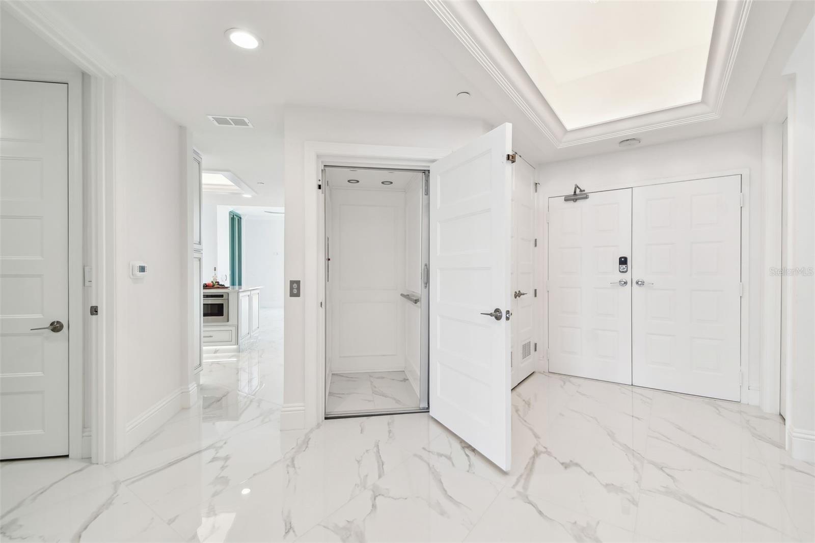 ULTIMAR THREE CONDO - Residential