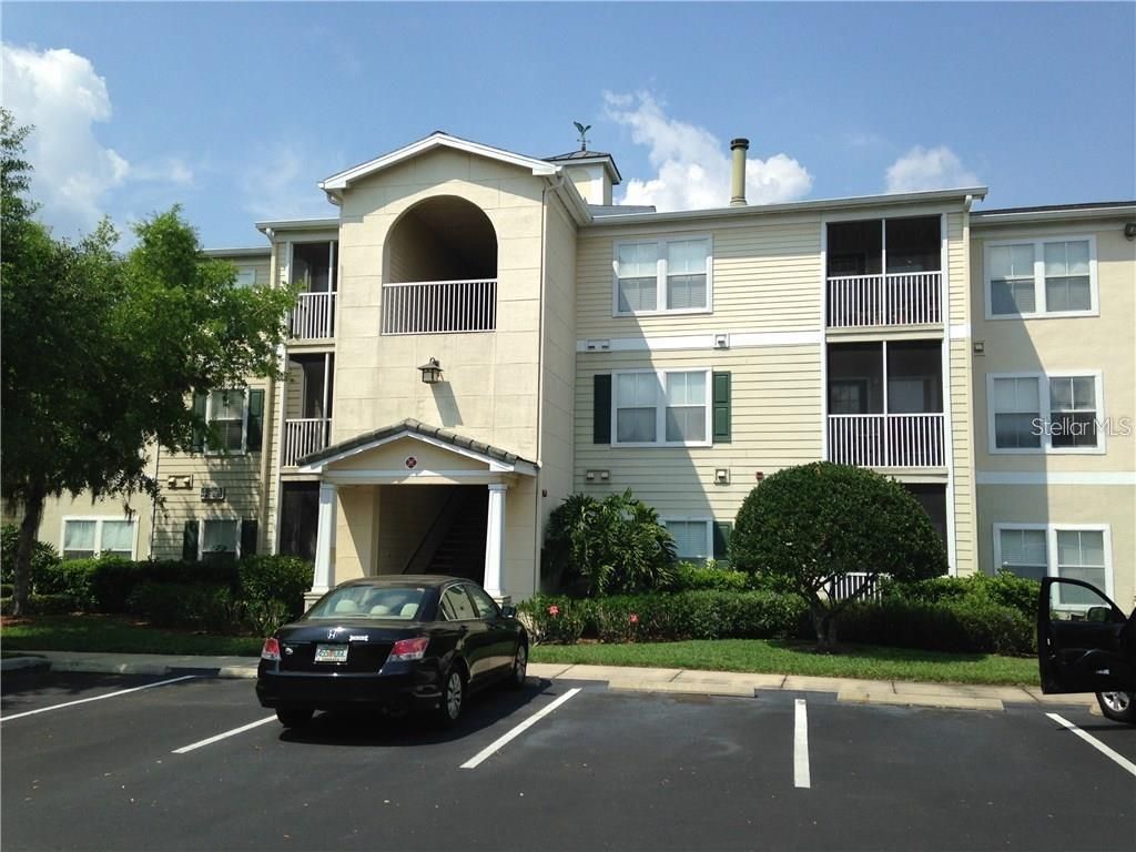 Photo of 18322 Bridle Club Drive #18322, Tampa, FL 33647 (MLS # TB8452467)