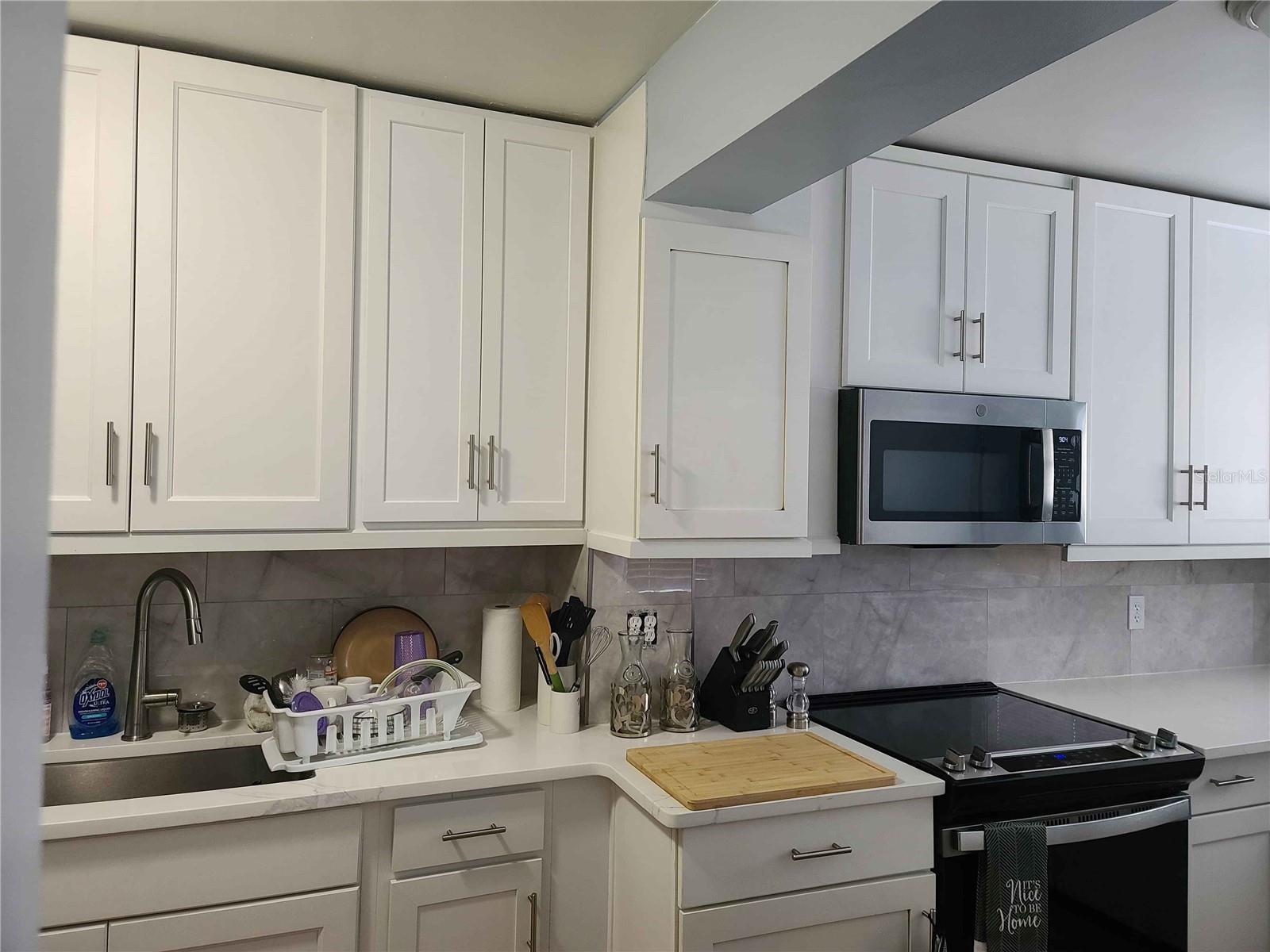 GROVELAND ANDERSONS SUB - Residential Lease