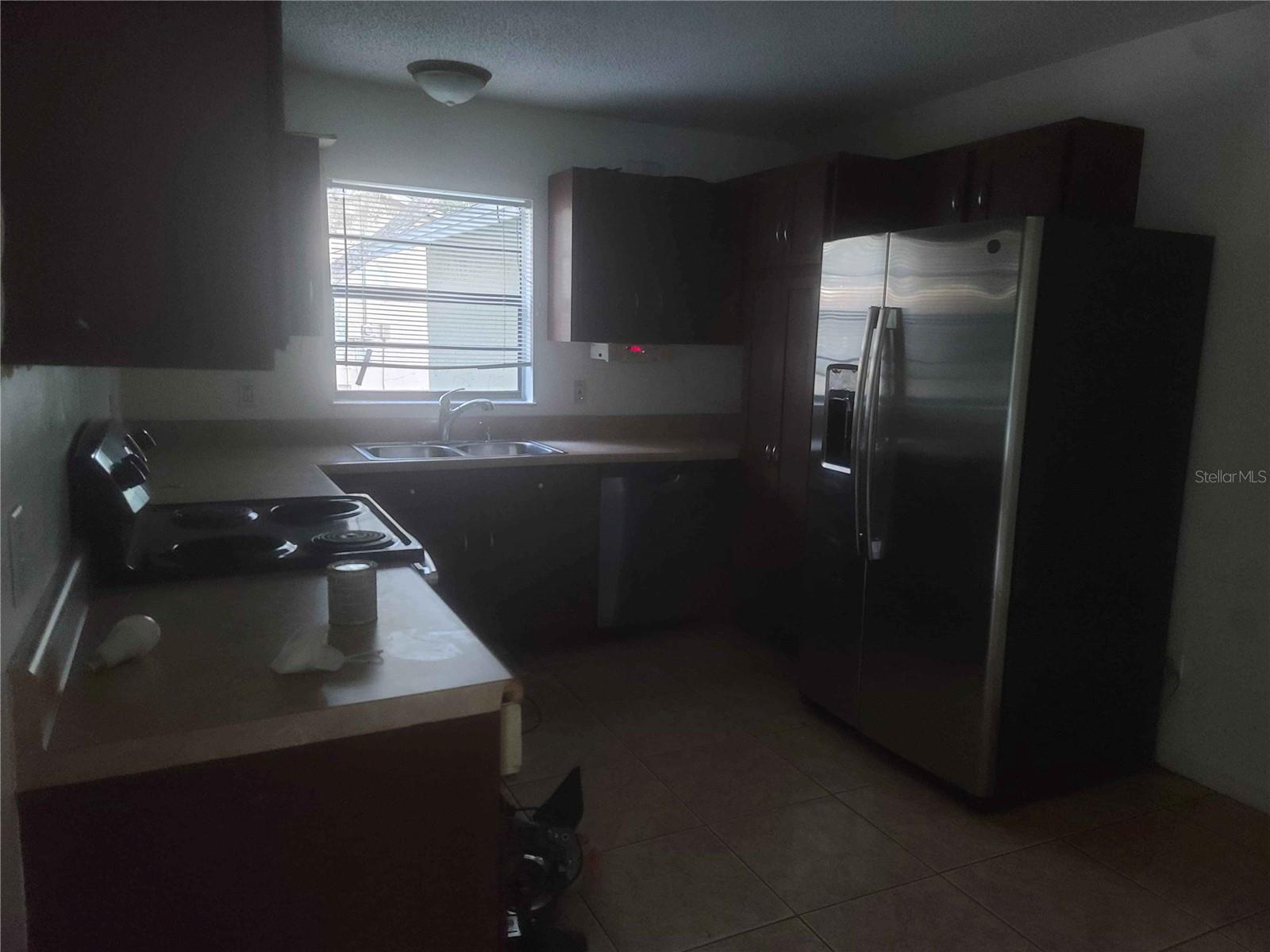 GROVELAND ANDERSONS SUB - Residential Lease