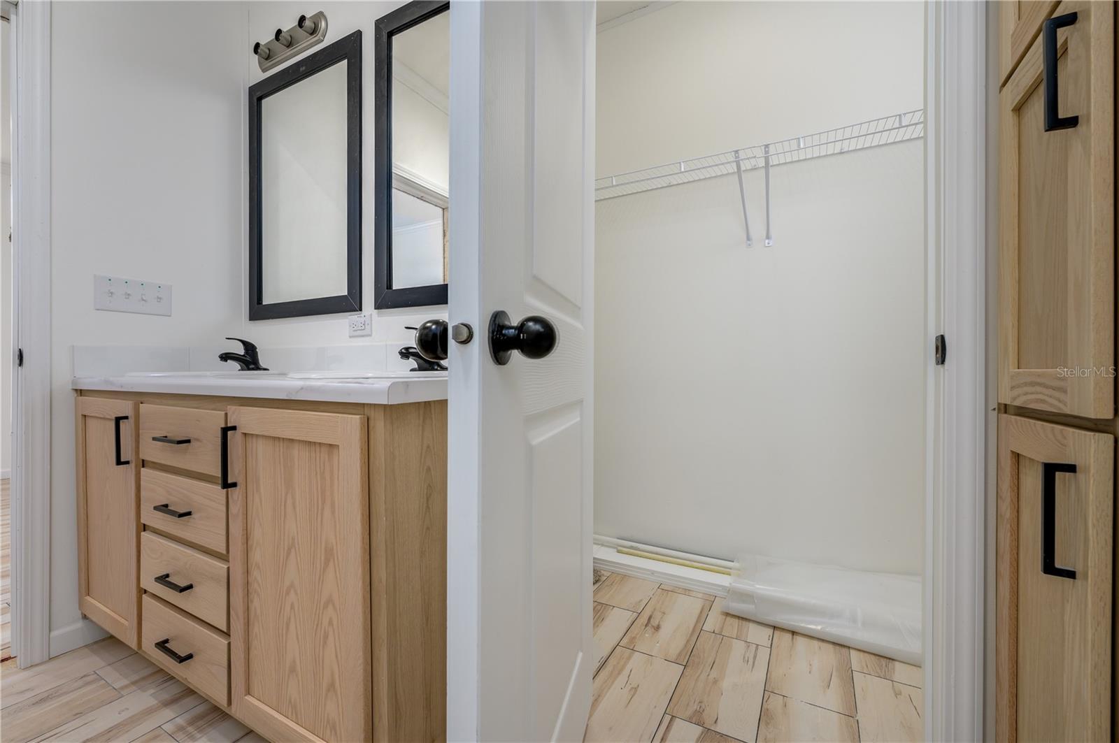 PARKWOOD ACRES - Residential