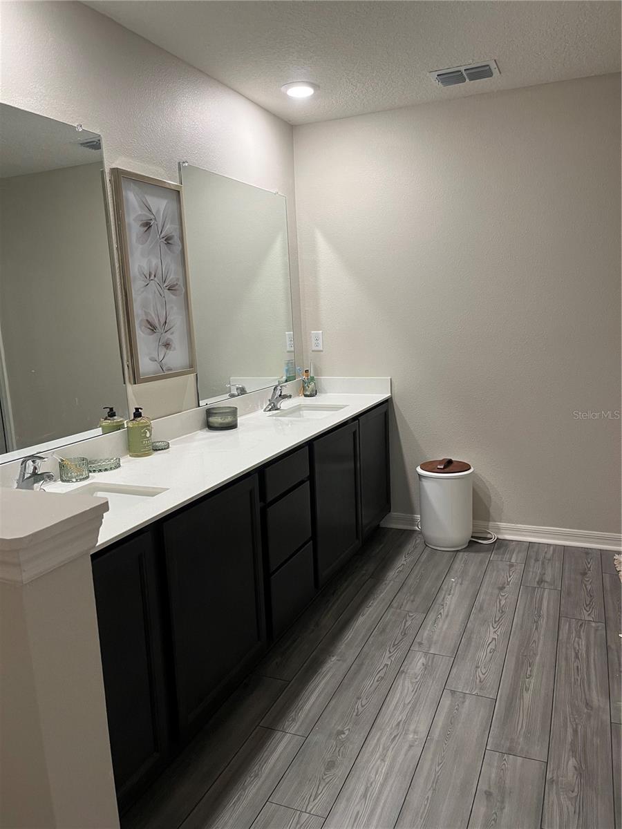 HAMLETS/TAVARES - Residential Lease