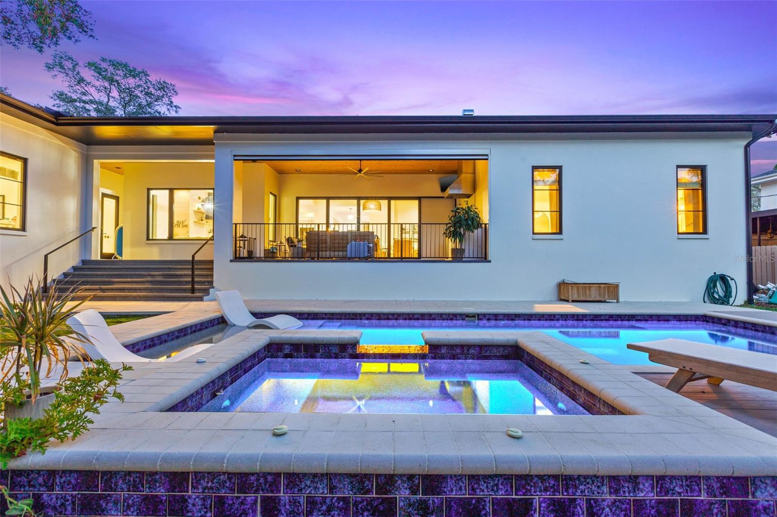 SUNSET PARK - Residential