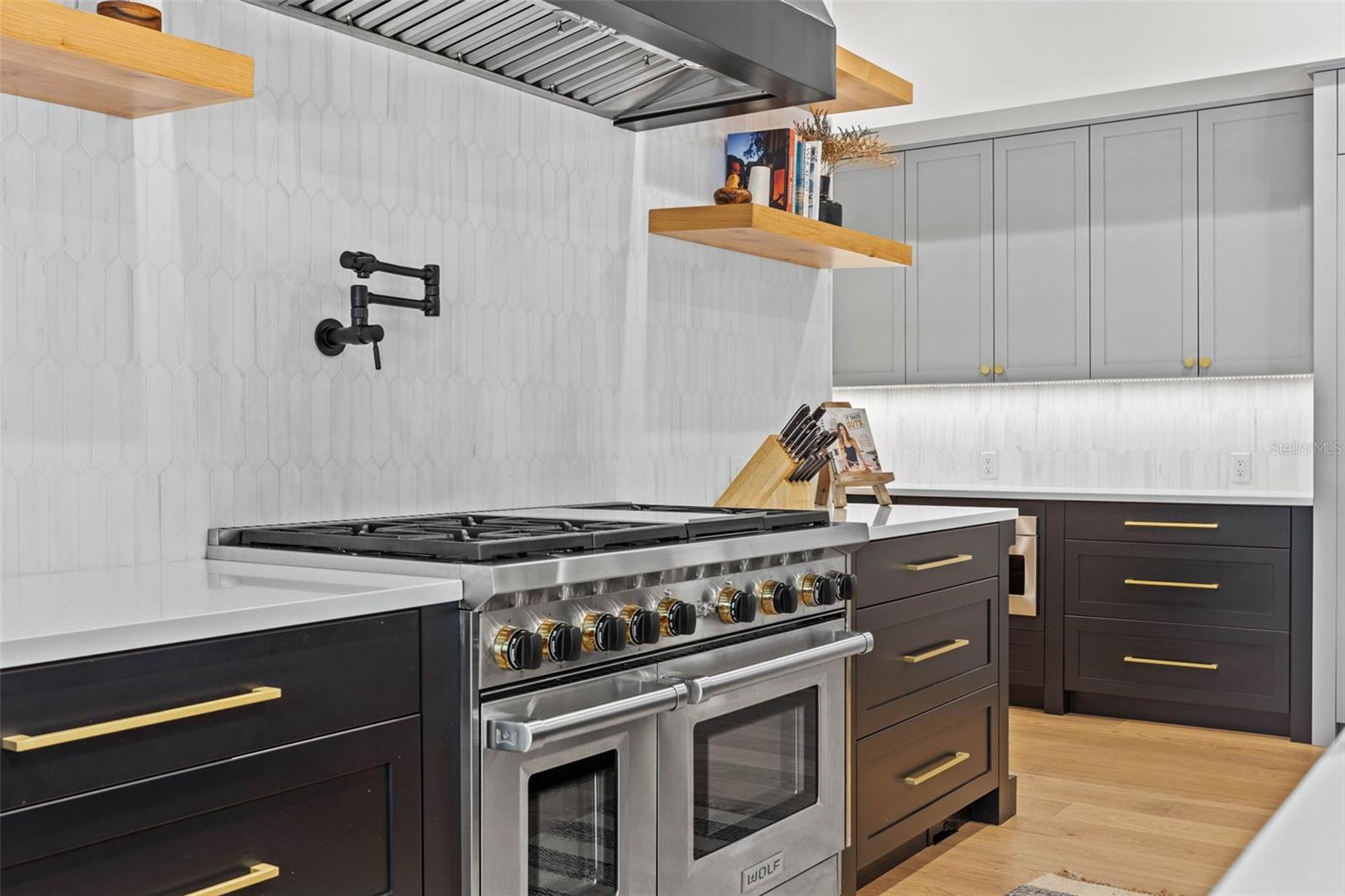 SUNSET PARK - Residential