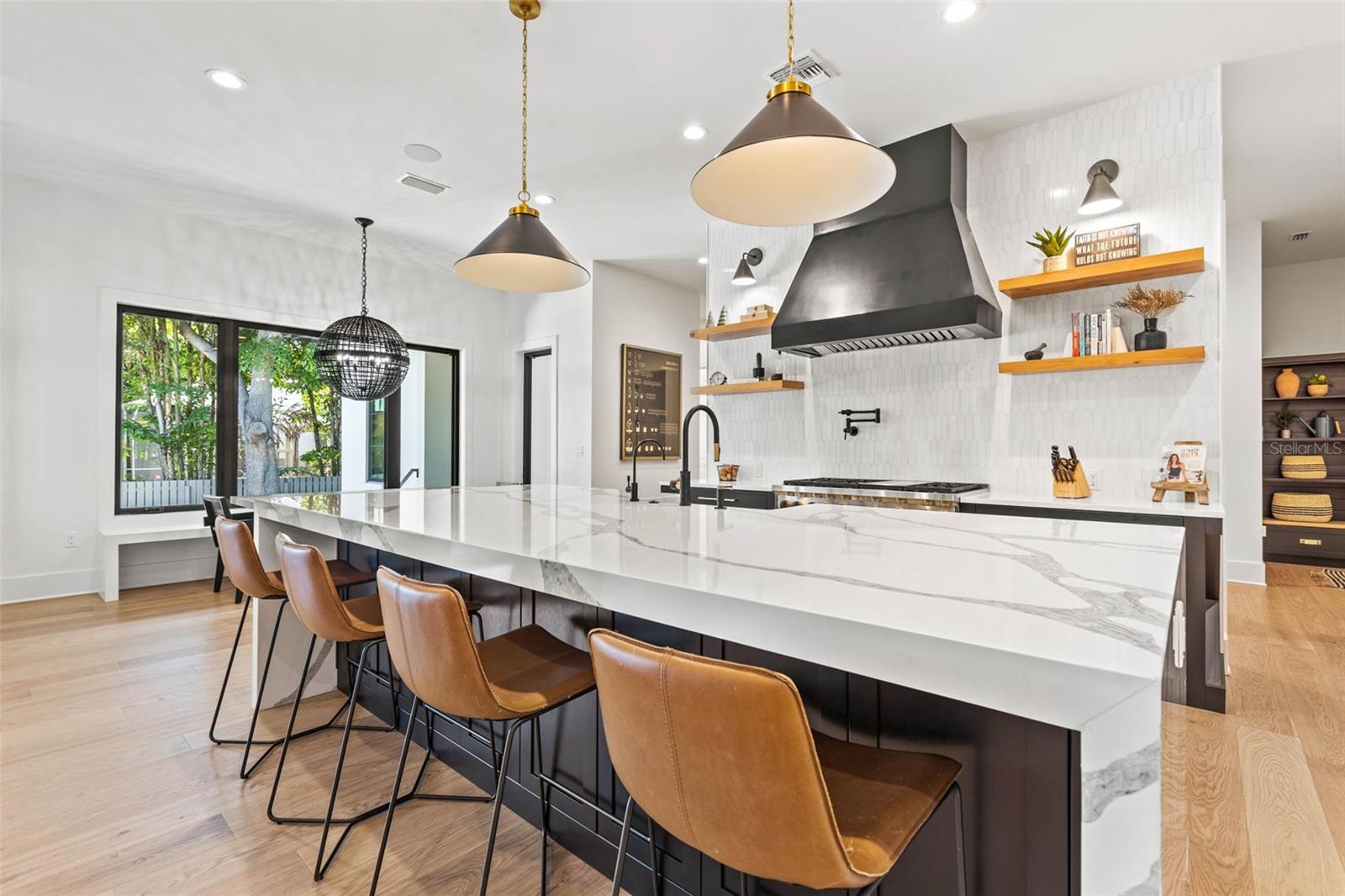 SUNSET PARK - Residential