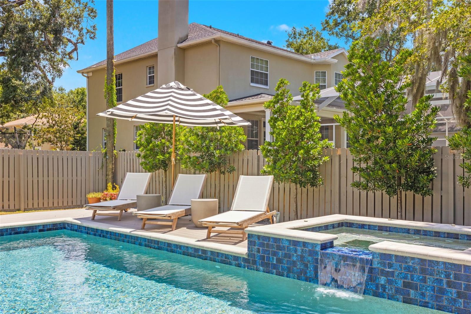 SUNSET PARK - Residential